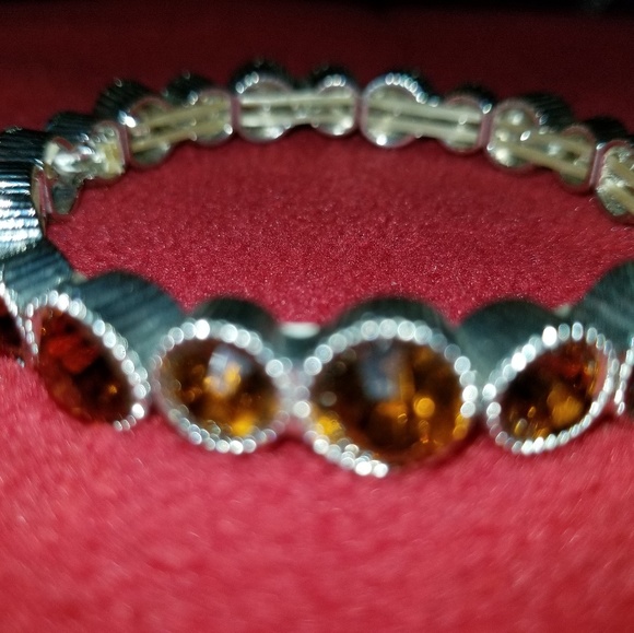 Bracelet - Picture 3 of 3